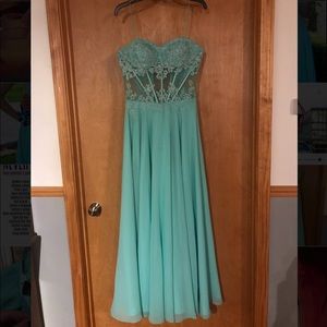 Prom dress